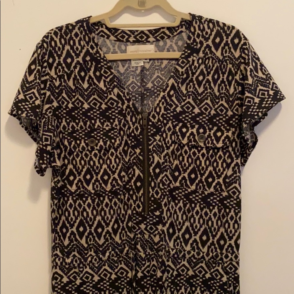 Patterned Jumpsuit - Picture 2 of 6